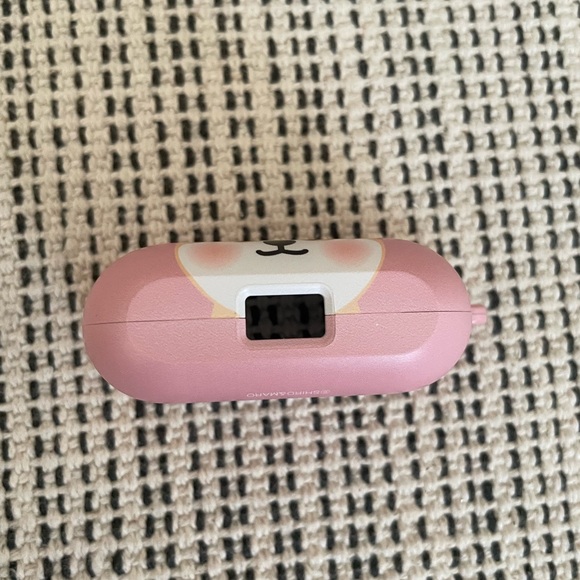 pink airpod pro case - Picture 3 of 4